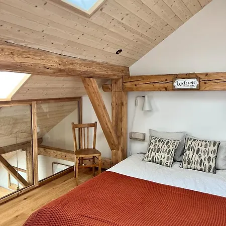 Apartment Triplex In The Heart Of